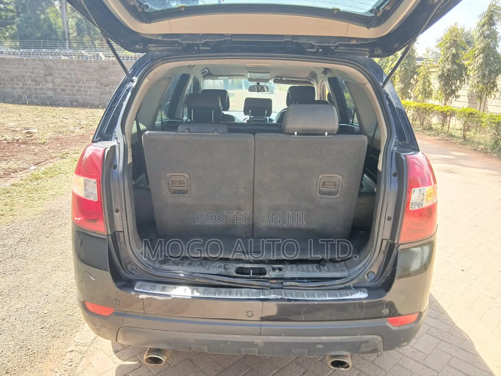Chevrolet Captiva 2013 Black