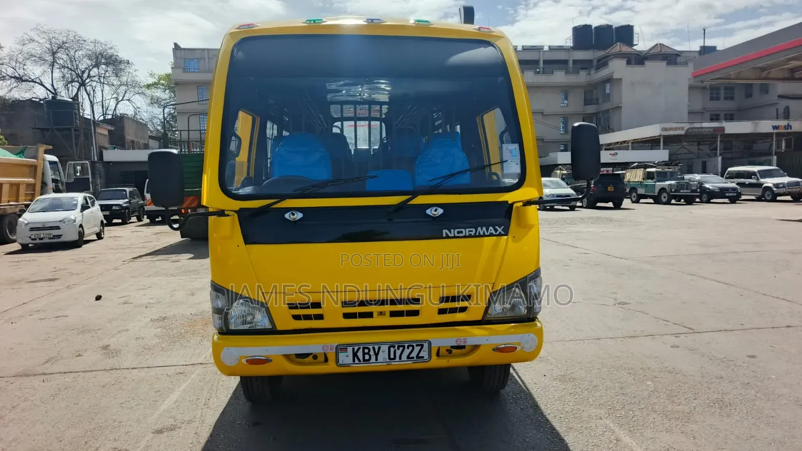 Isuzu NQR 2014 Yellow