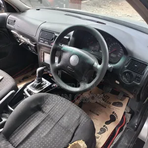Volkswagen Golf 1.6 Automatic 2003 Silver