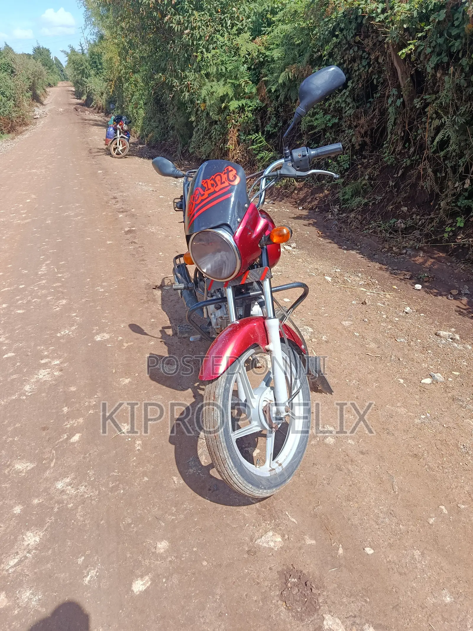 Bajaj Boxer 2012 Red