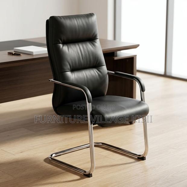 Executive Leather Visitor Waiting Seat - thumbnail 3