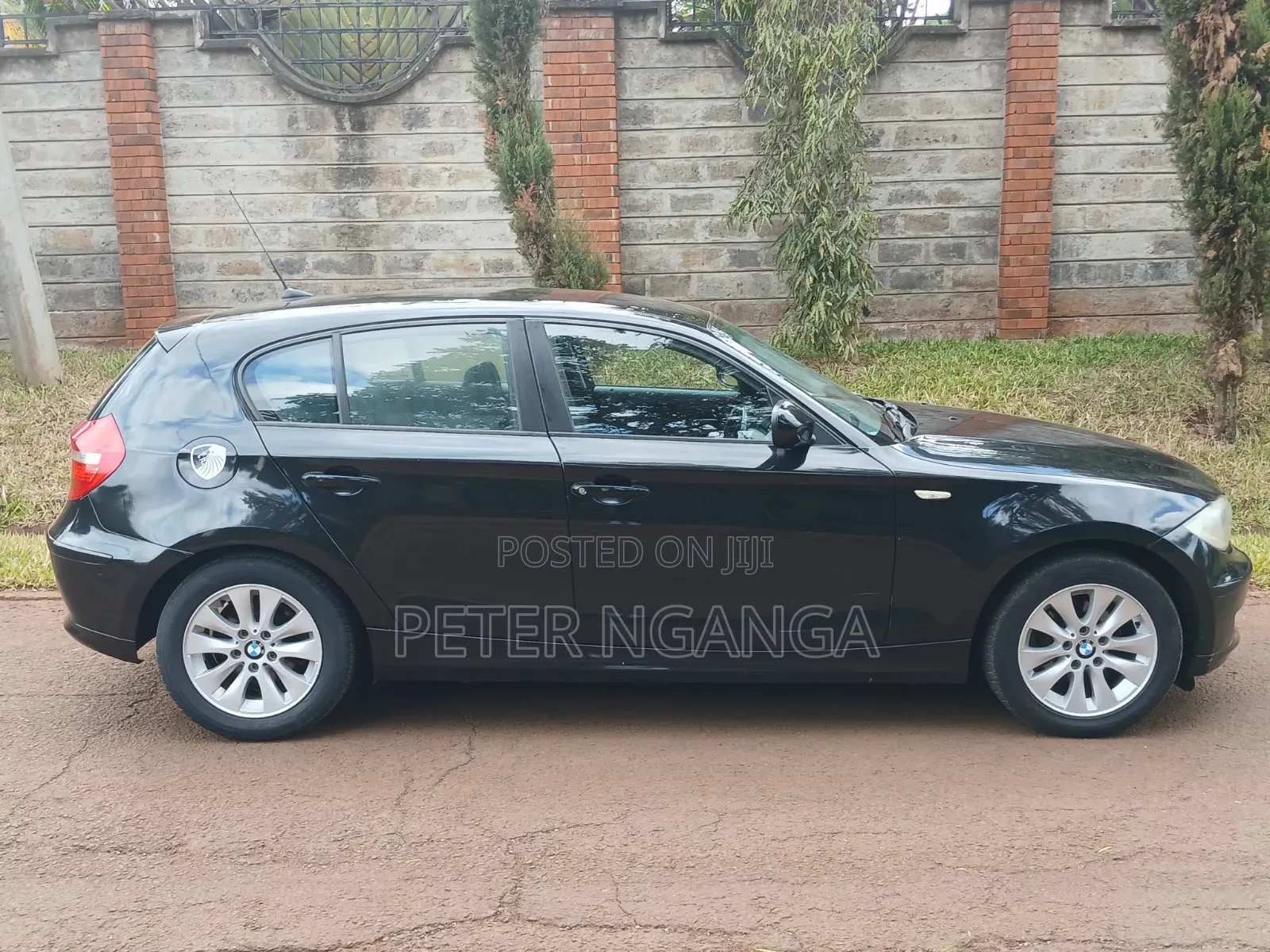 BMW 116i 2011 Black