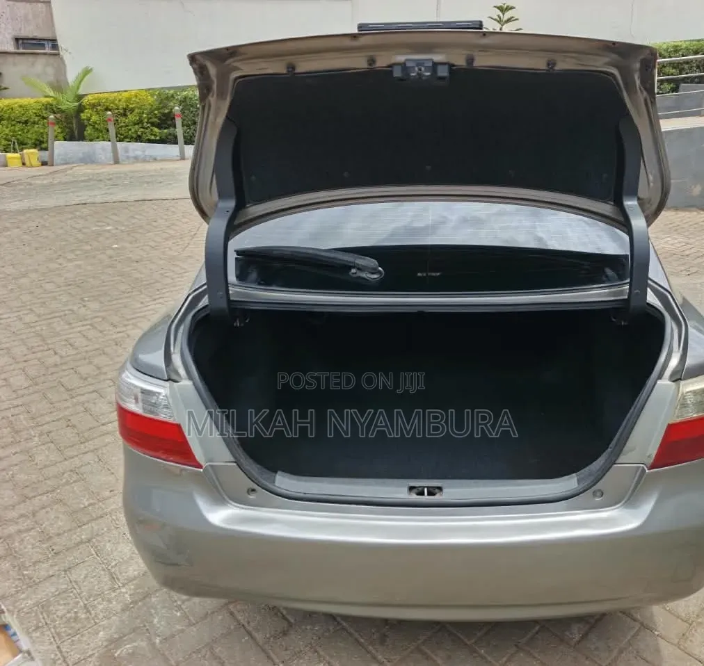 Toyota Premio 2009 Silver
