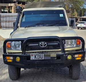 Toyota Land Cruiser 2014 Brown