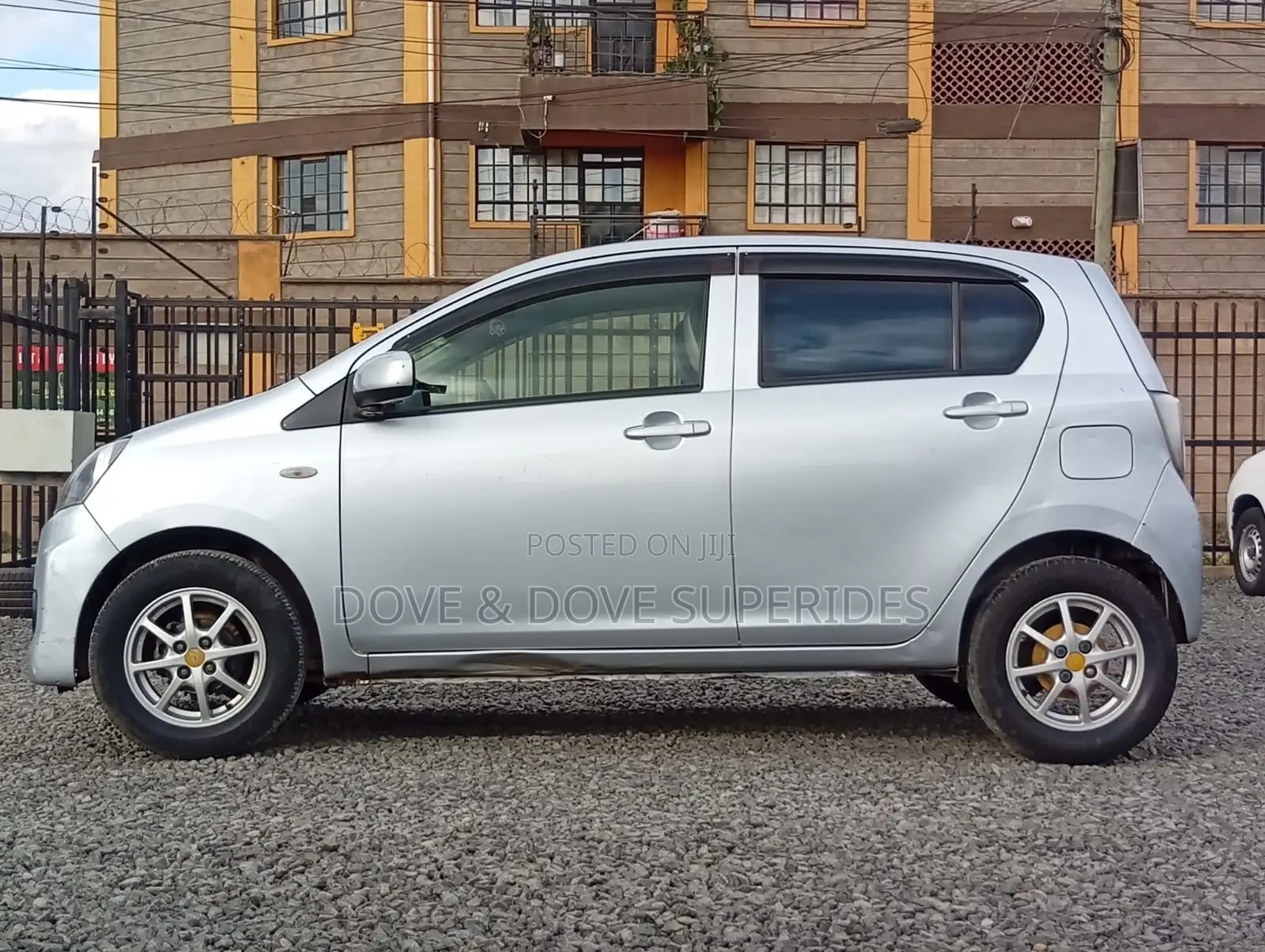 Daihatsu Mira 2017 Silver