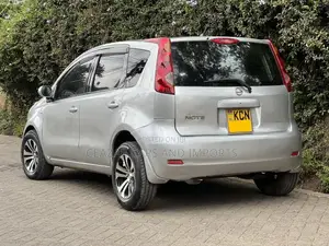 Nissan Note 2011 Silver