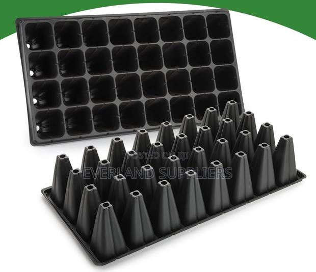 Convenient Trays for Everyday Growing - main view