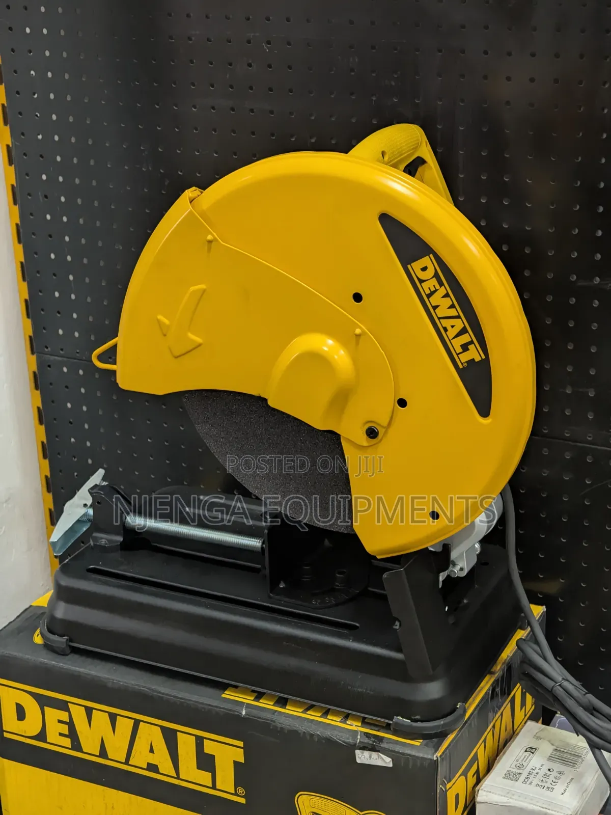 DEWALT D28730-B5 Heavy-Duty Cut-Off Saw