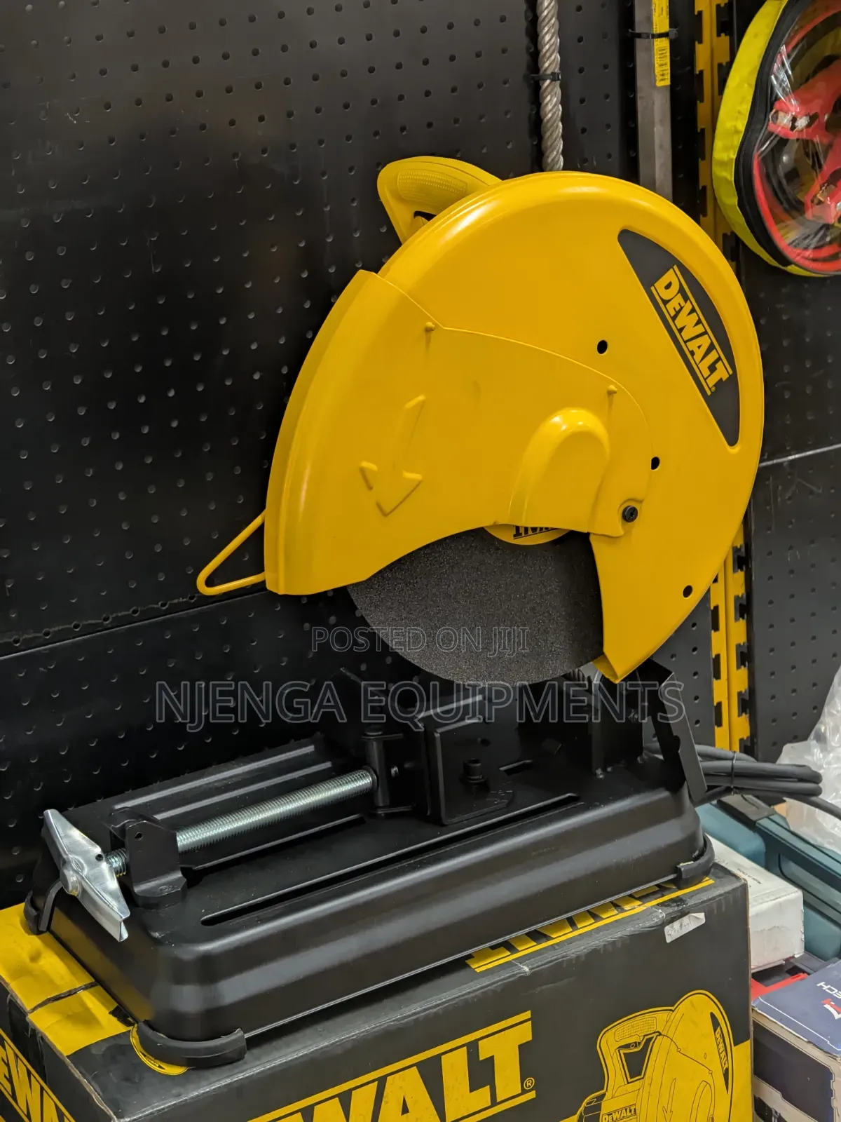 DEWALT D28730-B5 Heavy-Duty Cut-Off Saw