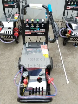 Heavy-Duty Car Wash Machine, Pressure Washer