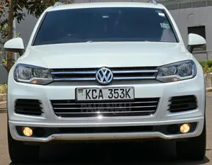 Volkswagen Touareg 2012 White