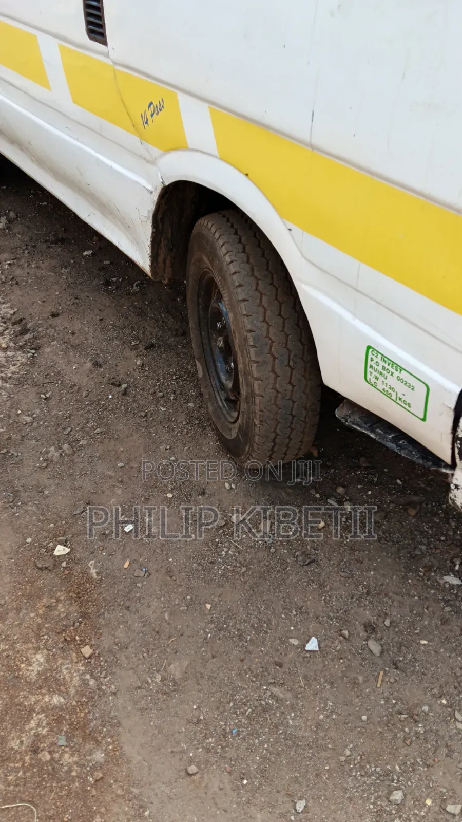 Toyota HiAce 2001 White