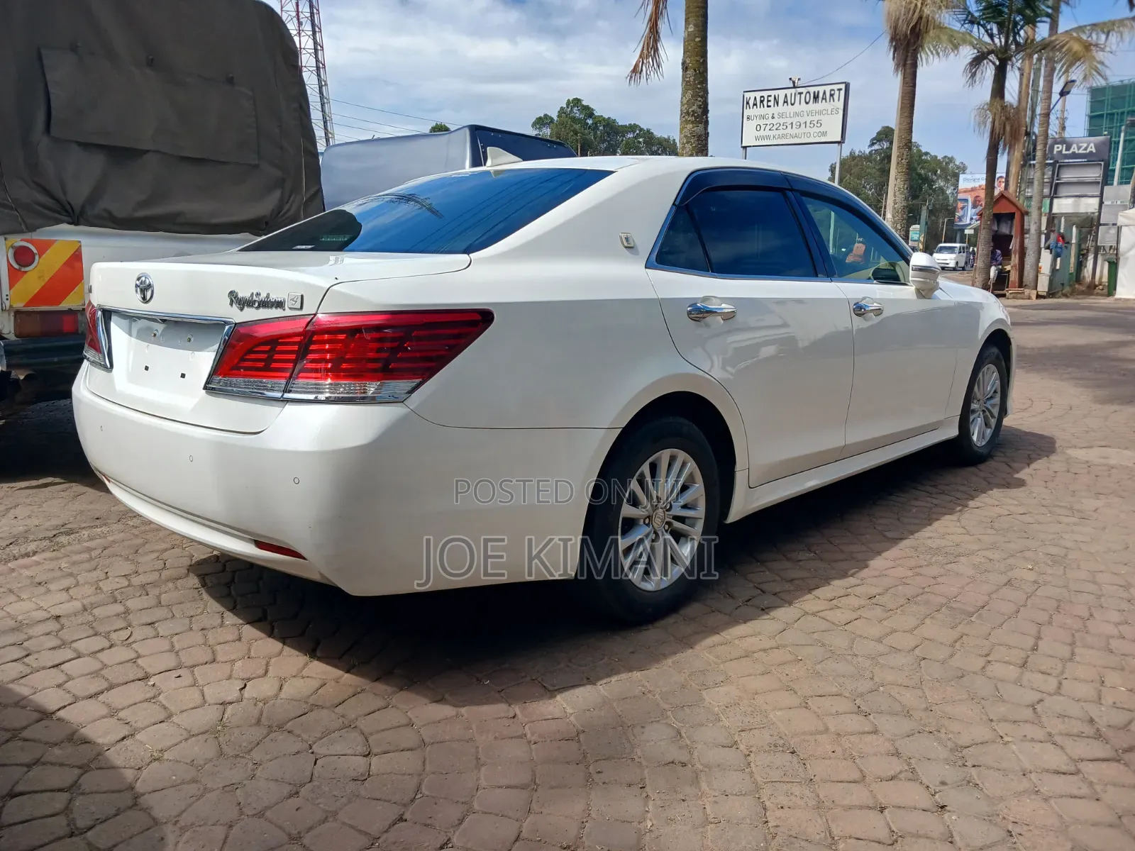 Toyota Crown 2015 White