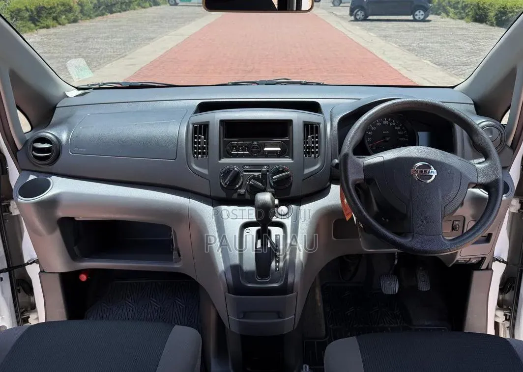 Nissan NV200 2018 White