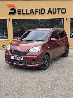 Toyota Passo 1.0 AWD 2018 Red
