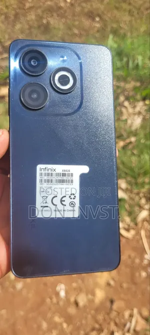 Infinix Smart 8 64 GB Blue