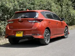 Toyota Auris 2016 Orange