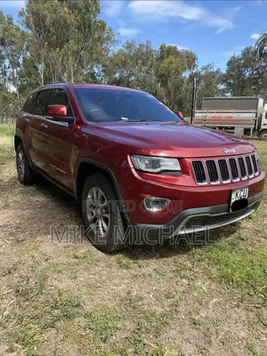Jeep Grand Cherokee 2013 Red
