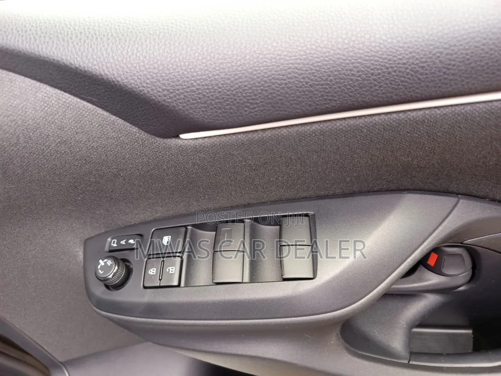 Toyota Yaris 2020 Brown