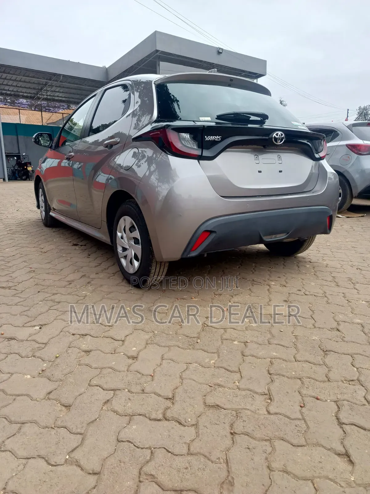 Toyota Yaris 2020 Brown