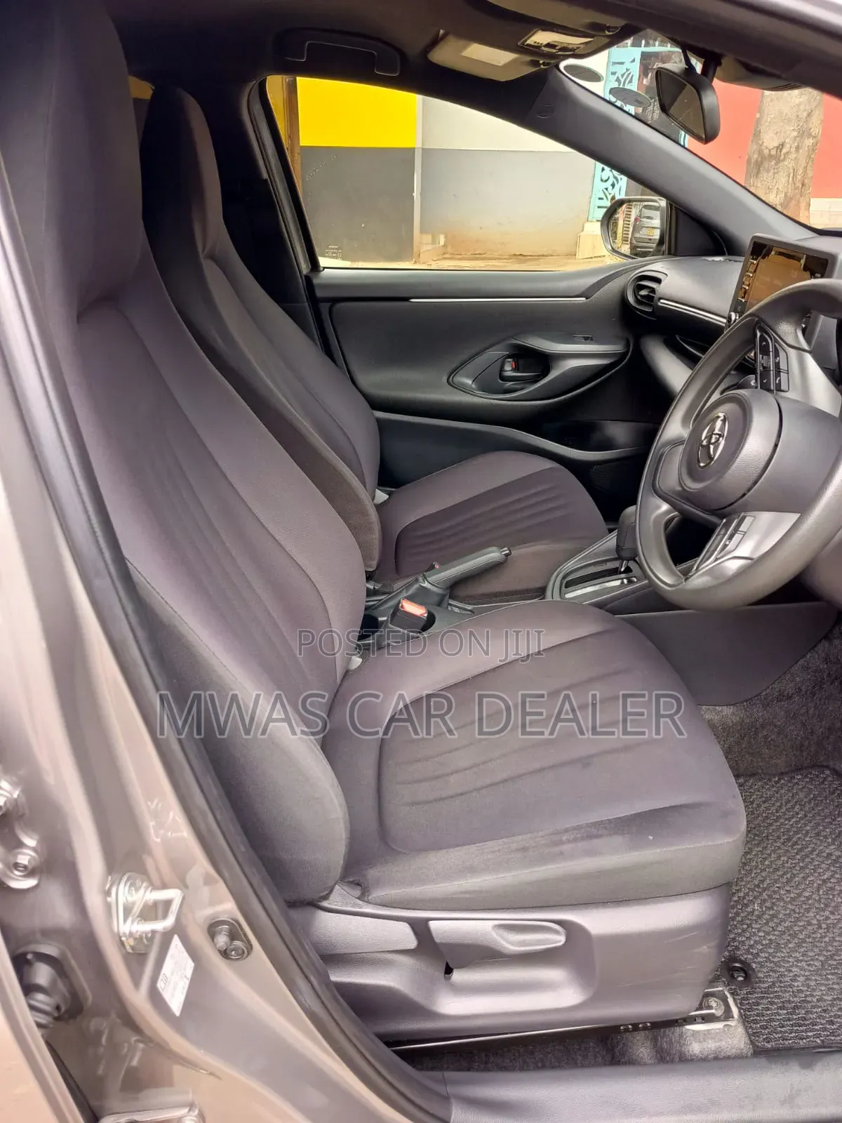 Toyota Yaris 2020 Brown