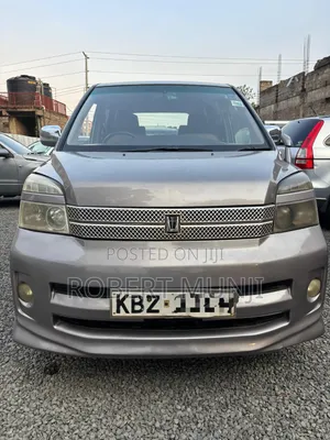 Toyota Voxy 2007 Silver