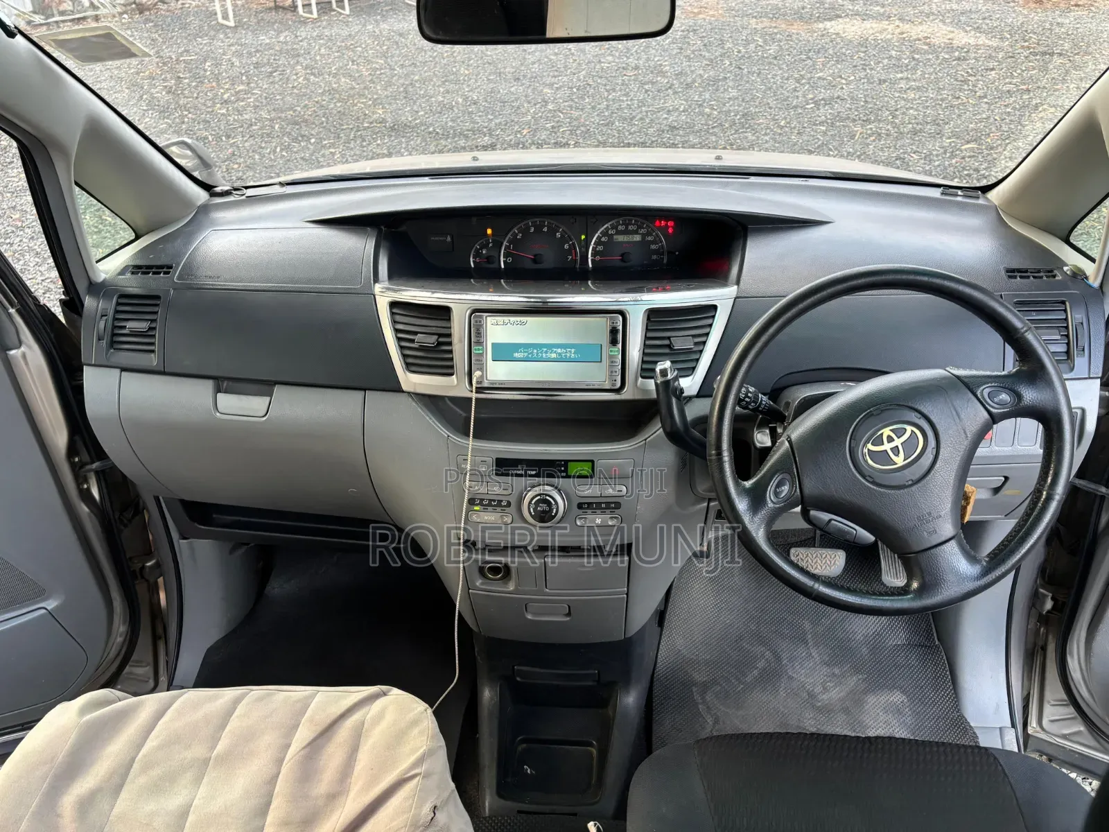 Toyota Voxy 2007 Silver
