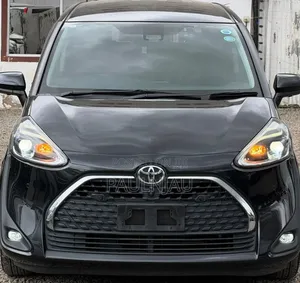 Toyota Sienta 2019