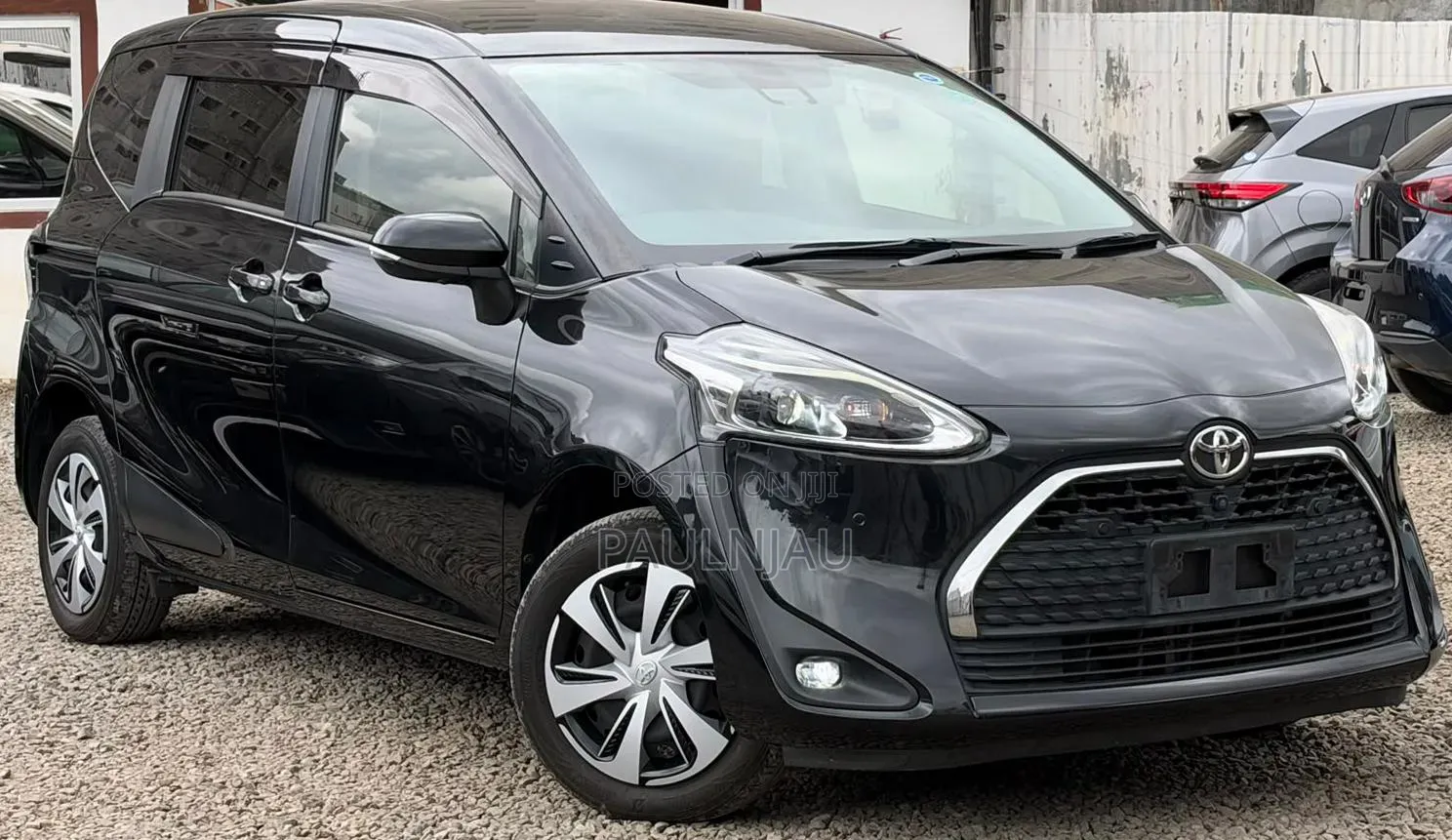 Toyota Sienta 2019
