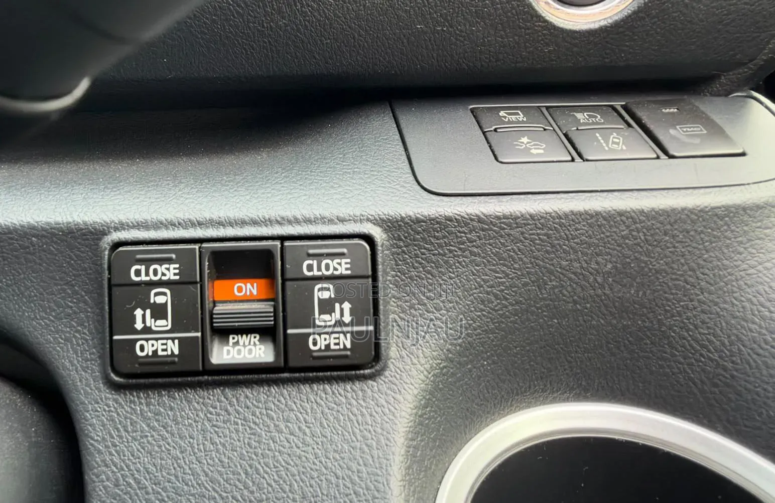 Toyota Sienta 2019