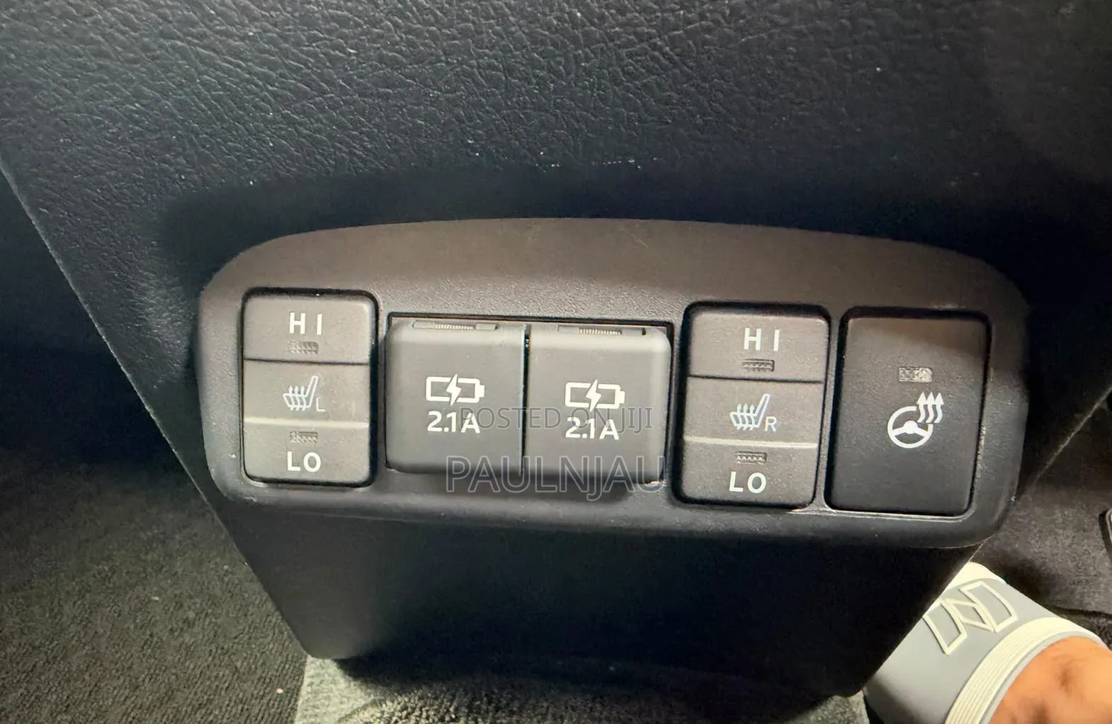 Toyota Sienta 2019