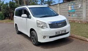 Toyota Noah 2012 White