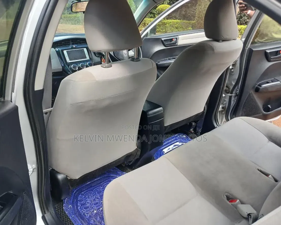 Toyota Axio 2014 Silver