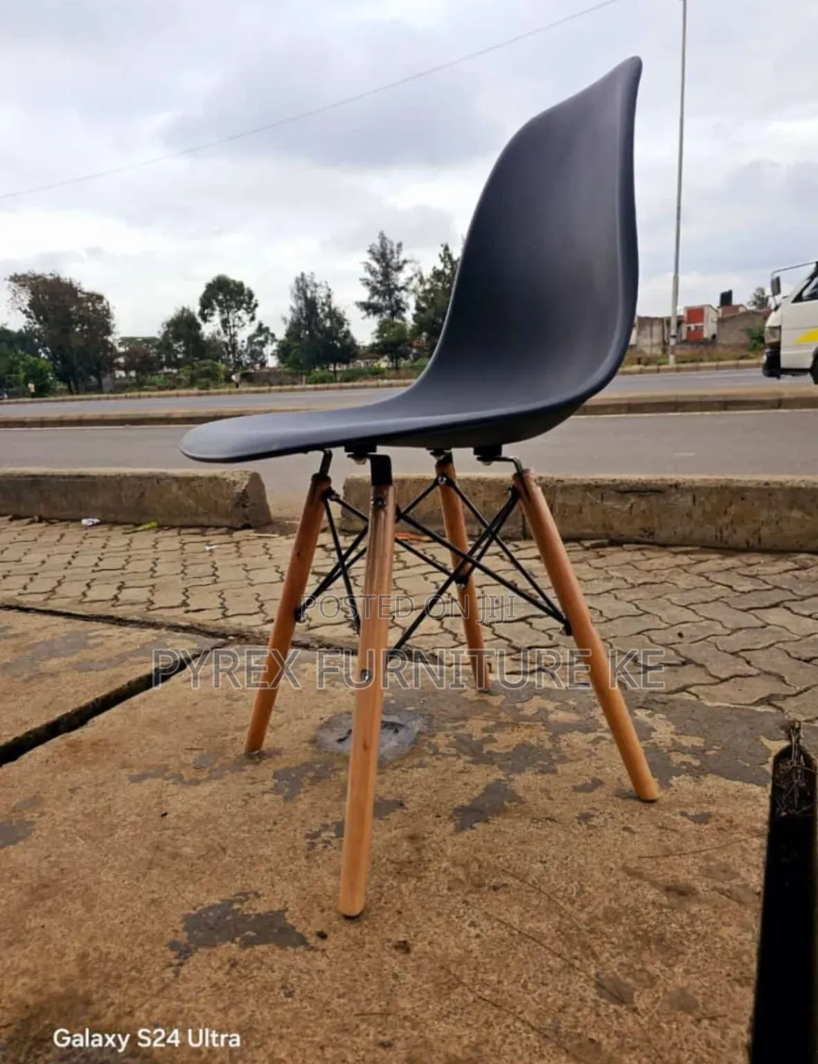 Black Eames Chair