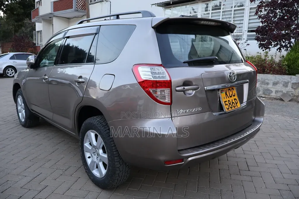 Toyota Vanguard 2008 Beige
