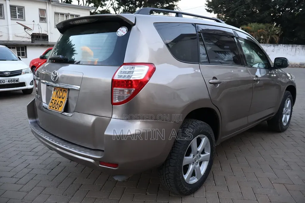 Toyota Vanguard 2008 Beige