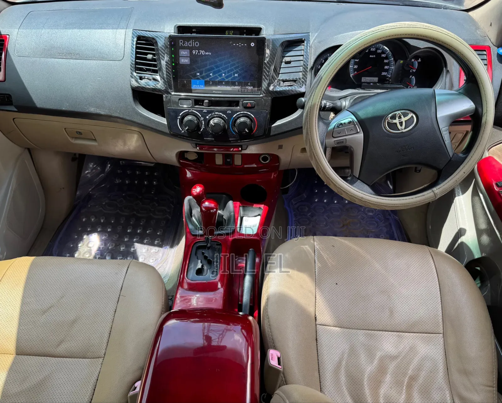 Toyota Hilux 2014 Silver