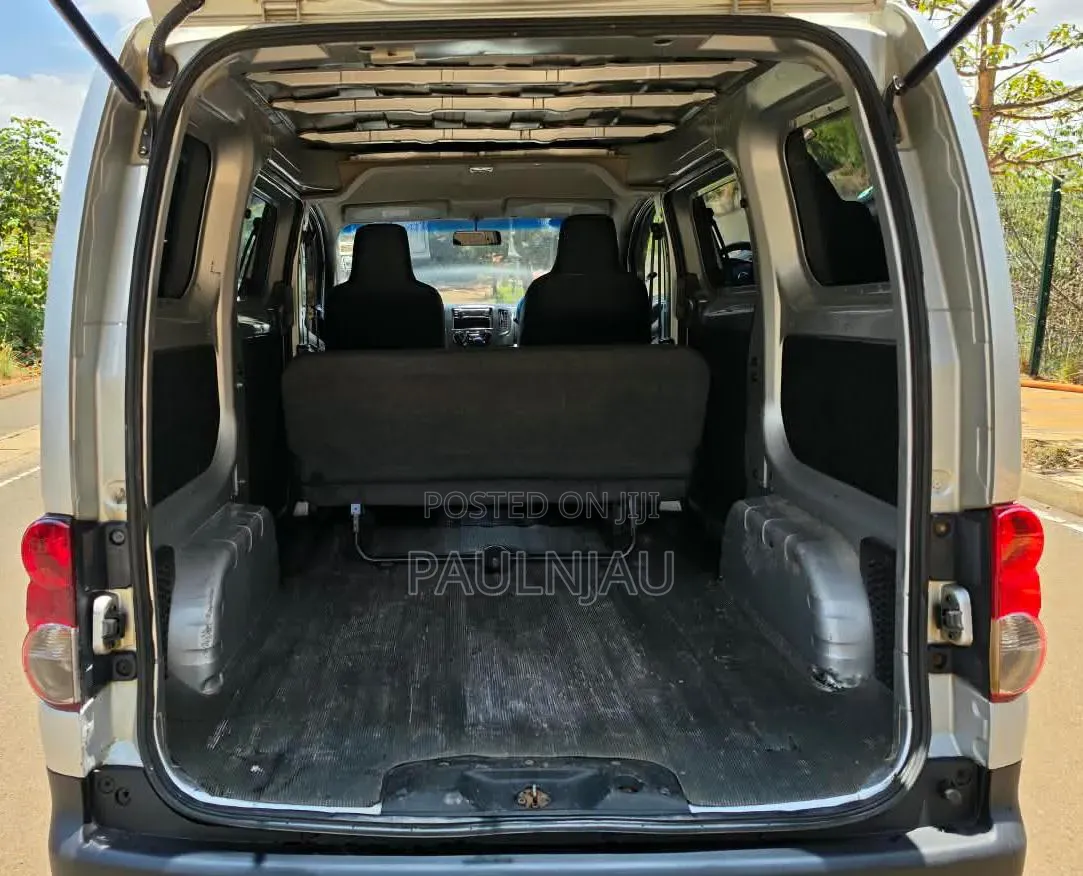 Nissan NV200 2014 Silver