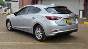 Mazda Axela 2018 Silver
