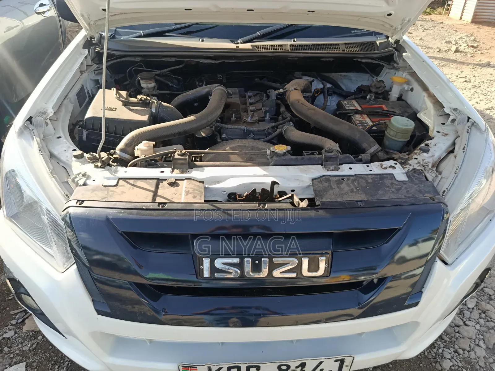 Isuzu D-MAX 2015 White