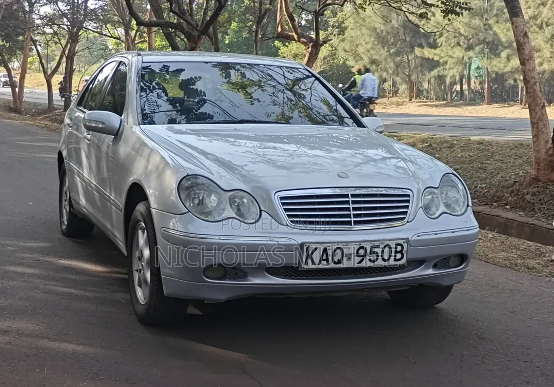 Mercedes-Benz C180 2002 Silver