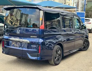 Honda Stepwgn 2019 Blue
