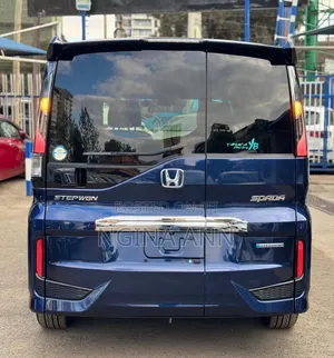 Honda Stepwgn 2019 Blue