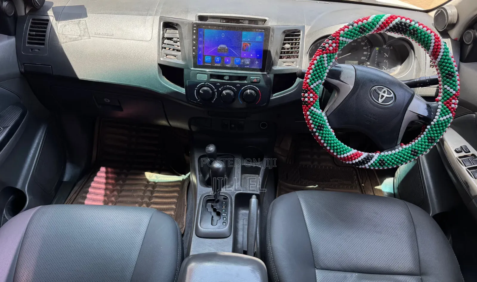 Toyota Hilux 2012 White