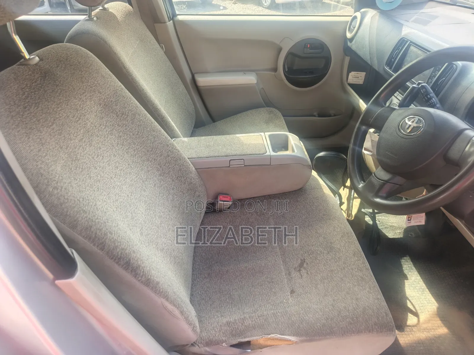 Toyota Passo 2012 Silver