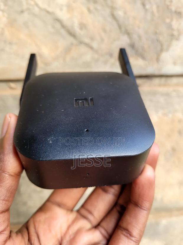 Xiaomi Wifi Range Extender Pro - main view