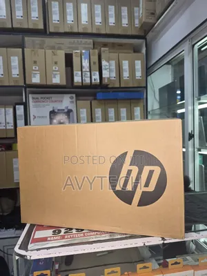 New Laptop HP 240 G10 8GB Intel Core i5 SSD 512GB
