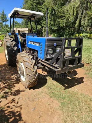 Tractor Newholland 80-66 Four Wheel Blue