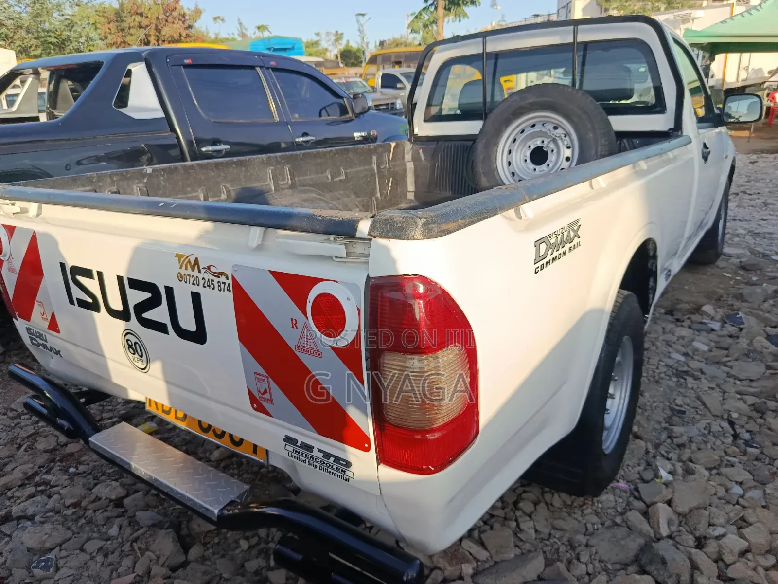 Isuzu D-MAX 2008 White