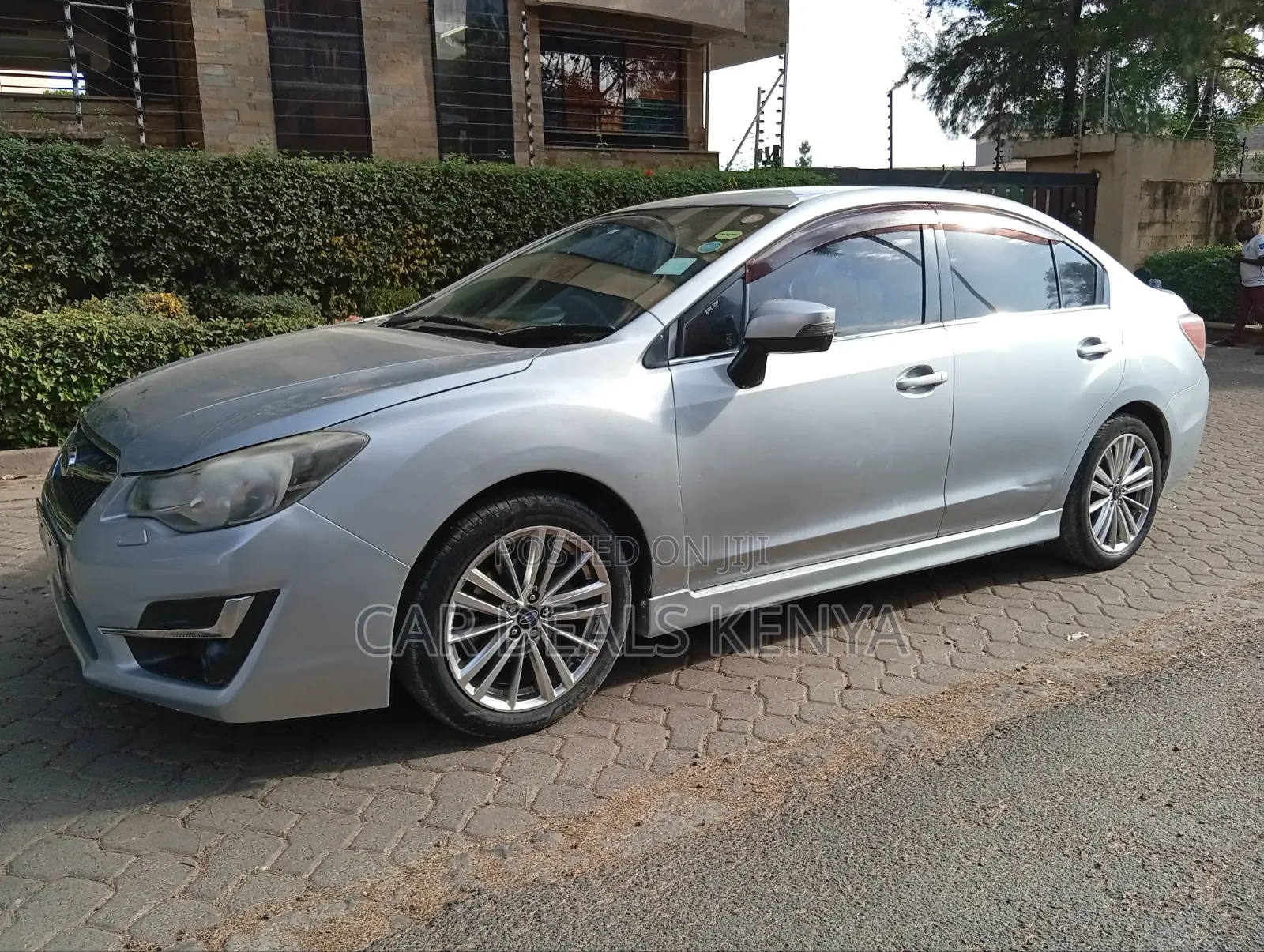 Subaru 1600 2015 Silver